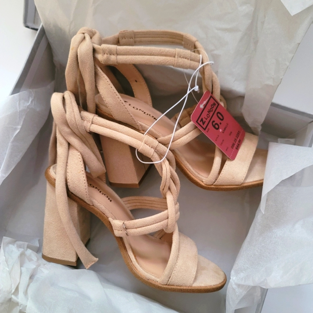 NWT Z London Women’s Kamille Strappy Heels Dress Shoes Tan Size 6